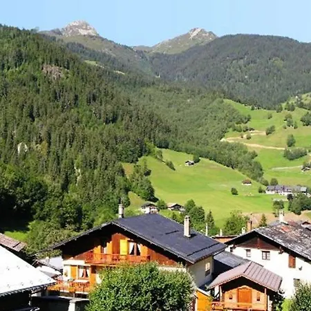 Apartment Cosy Avec Mezzanine, 27m², 2/3 Pers, Equipe, Wifi, Balcon, Proche Et Commerces - Fr-1-342-293 Beaufort (Savoie)